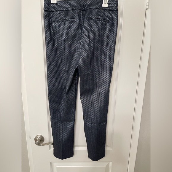 Chico’s size 1 pants - excellent pre-owned condition. - Picture 3 of 4